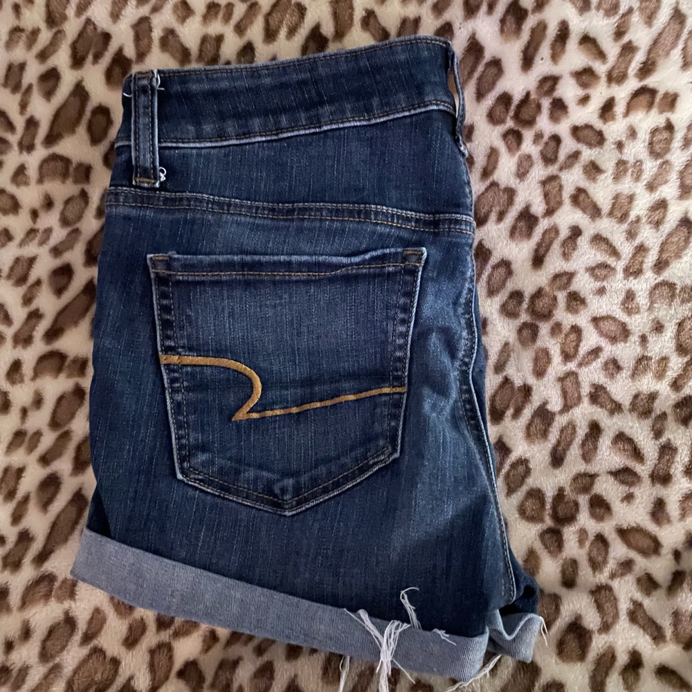 American Eagle Denim Shorts - Picture 2 of 3
